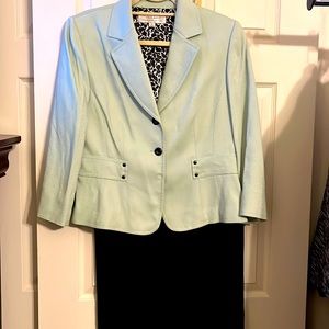 Tahari ASL two piece, ladies, suit blazer and skirt size 10